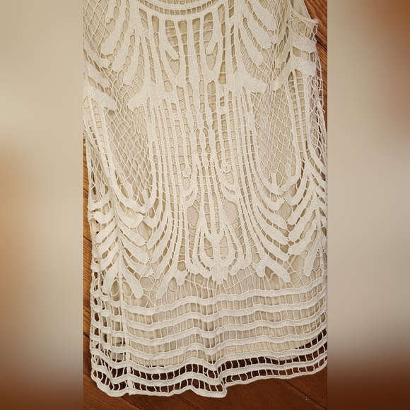 Christopher and Banks cream lace tank top size medium - Picture 6 of 10